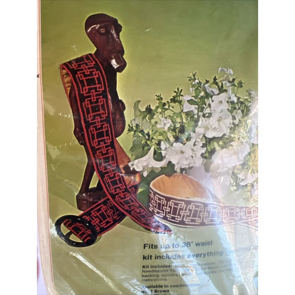 VTG 70s Bucilla Needlepoint 